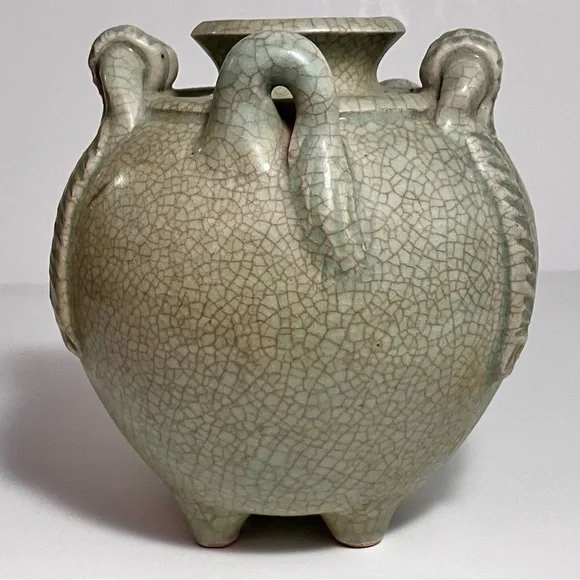 Antique THAILAND CELADON ELEPHANT Pottery Vessel / SAWANKHALOK KILN / Craquelure